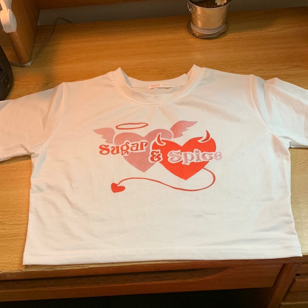 Cropped tee
